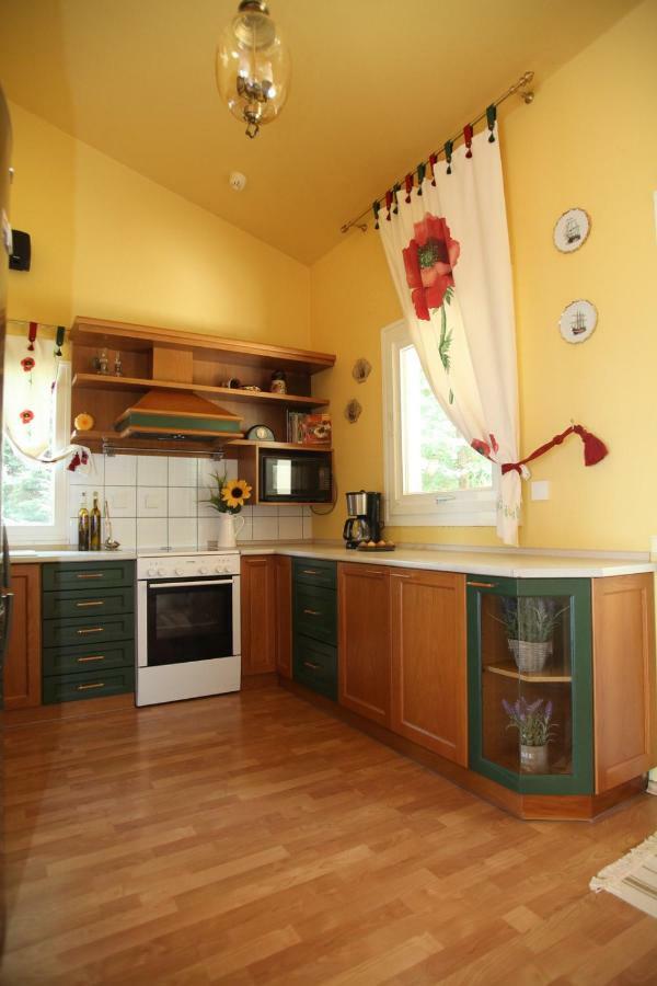 Six Steps From The Forest Zigos  Exterior foto